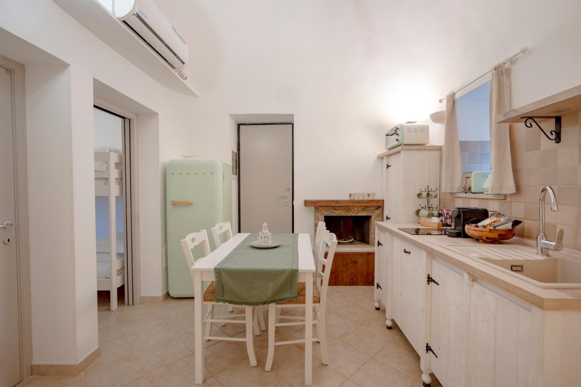 Trulli Relais Villa Castellana Grotte Exterior photo