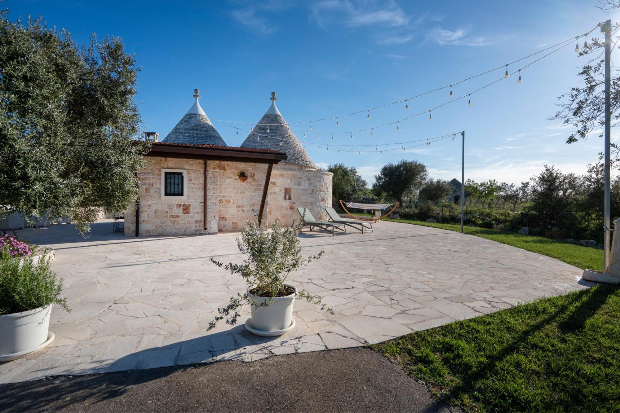 Trulli Relais Villa Castellana Grotte Exterior photo